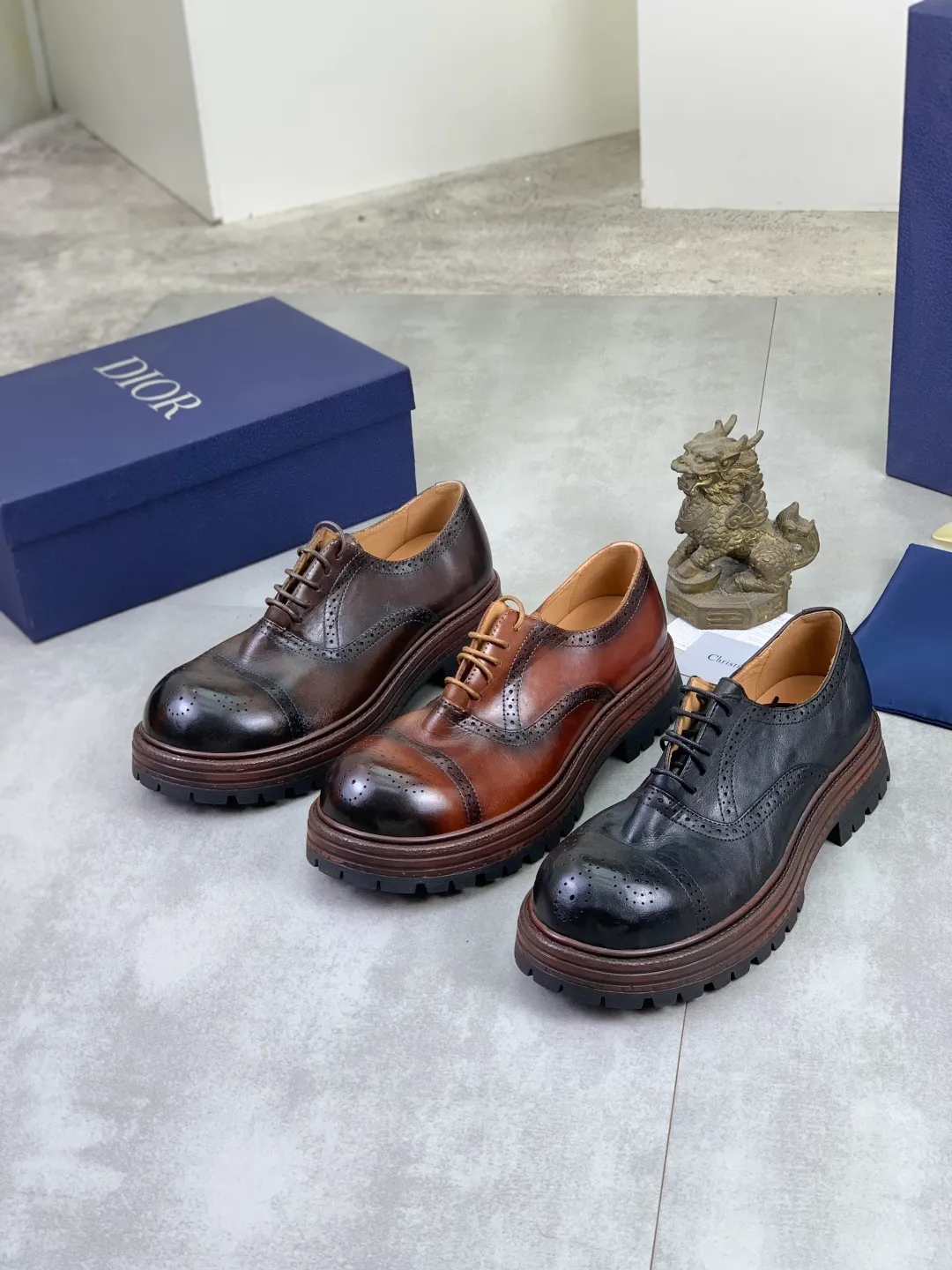 Men's shoes P520 💰【New style】Water-dyed cow lining Original order quality Dior —🆘.Dior Original order purchase, high-end leather shoes, fabric: Made of Italian imported color rubbed wrinkled cowhide➕Water-dyed cow lining/cowhide lining➕Specially available original combination outsole, fine workmanship, real shot🎬Size: 38-45 (with full set of packaging) Color: 3️⃣ colors available
